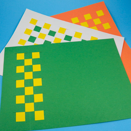 Placemats with paper weaving